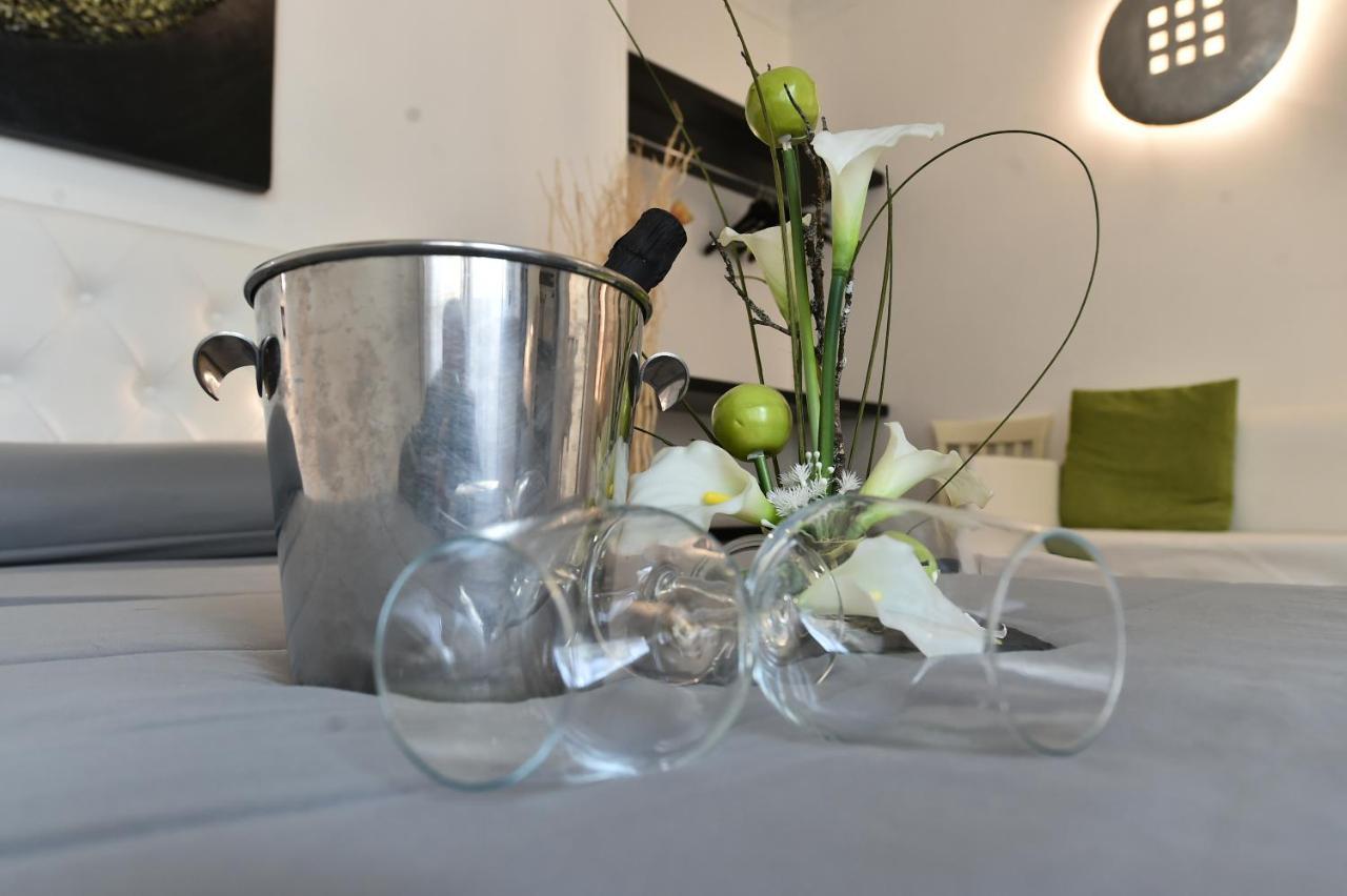 Hotel Okinawa Ρίμινι Εξωτερικό φωτογραφία