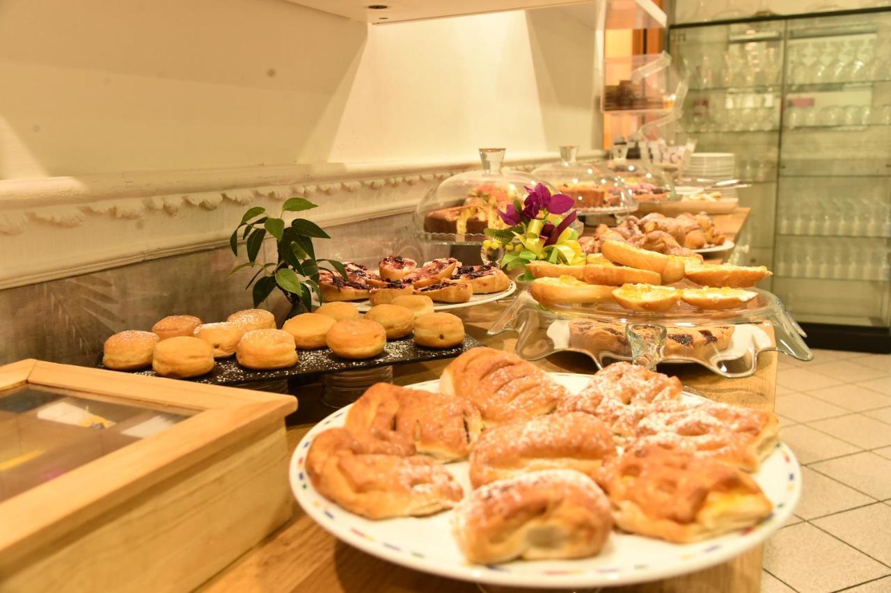 Hotel Okinawa Ρίμινι Εξωτερικό φωτογραφία